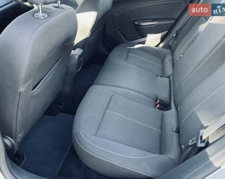 Серый Опель Астра, объемом двигателя 1.7 л и пробегом 259 тыс. км за 7700 $, фото 27 на Automoto.ua