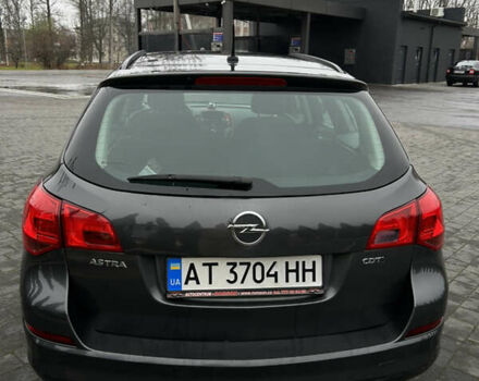 Серый Опель Астра, объемом двигателя 1.69 л и пробегом 261 тыс. км за 6300 $, фото 4 на Automoto.ua
