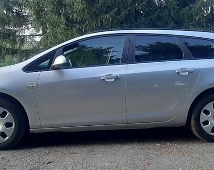 Серый Опель Астра, объемом двигателя 1.7 л и пробегом 248 тыс. км за 6950 $, фото 6 на Automoto.ua