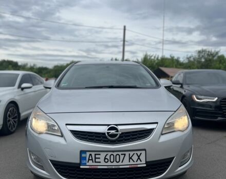 Серый Опель Астра, объемом двигателя 1.7 л и пробегом 70 тыс. км за 6000 $, фото 6 на Automoto.ua