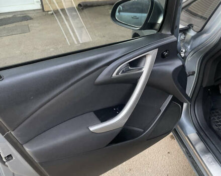 Серый Опель Астра, объемом двигателя 2.2 л и пробегом 300 тыс. км за 7300 $, фото 8 на Automoto.ua