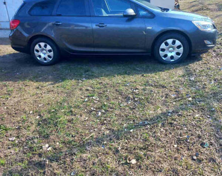 Серый Опель Астра, объемом двигателя 1.6 л и пробегом 140 тыс. км за 8400 $, фото 7 на Automoto.ua