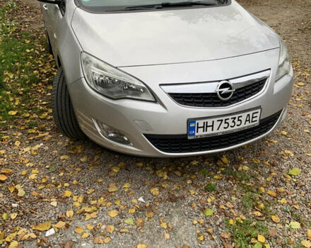 Серый Опель Астра, объемом двигателя 1.69 л и пробегом 230 тыс. км за 7600 $, фото 6 на Automoto.ua