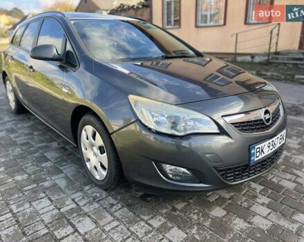 Серый Опель Астра, объемом двигателя 1.2 л и пробегом 294 тыс. км за 5900 $, фото 5 на Automoto.ua