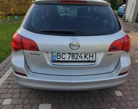 Опель Астра 2011 в Мостисках на Automoto.ua Серый Опель Астра, объемом двигателя 1.7 л и пробегом 309 тыс. км за 7000 $, фото 1 на Automoto.ua