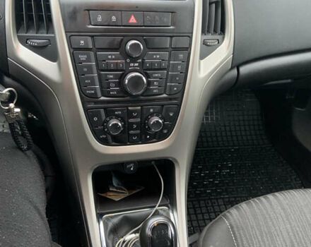 Серый Опель Астра, объемом двигателя 1.69 л и пробегом 230 тыс. км за 7600 $, фото 7 на Automoto.ua