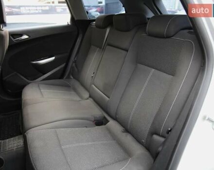 Серый Опель Астра, объемом двигателя 1.69 л и пробегом 233 тыс. км за 7800 $, фото 7 на Automoto.ua