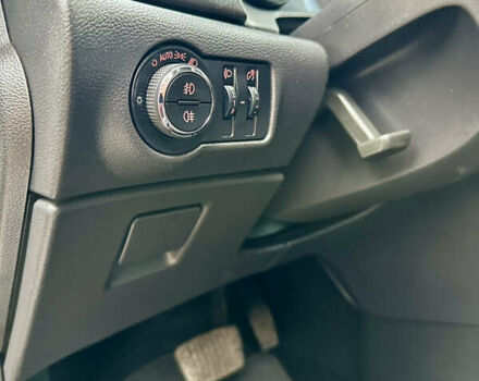 Серый Опель Астра, объемом двигателя 1.6 л и пробегом 148 тыс. км за 7800 $, фото 19 на Automoto.ua