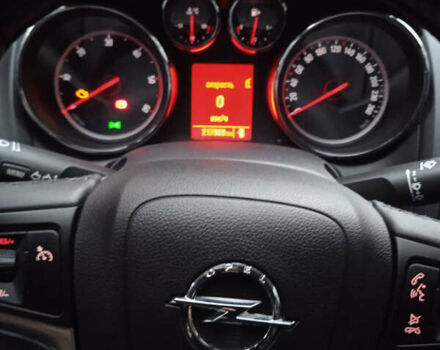 Опель Астра 2011 в Киеве на Automoto.ua Серый Опель Астра, объемом двигателя 1.69 л и пробегом 215 тыс. км за 10000 $, фото 2 на Automoto.ua