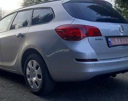 Серый Опель Астра, объемом двигателя 1.7 л и пробегом 248 тыс. км за 6950 $, фото 8 на Automoto.ua