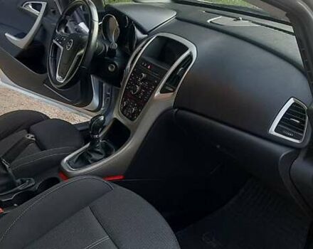 Серый Опель Астра, объемом двигателя 1.7 л и пробегом 248 тыс. км за 6950 $, фото 24 на Automoto.ua