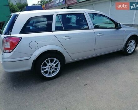 Опель Астра 2011 в Бердичеве на Automoto.ua Серый Опель Астра, объемом двигателя 1.6 л и пробегом 192 тыс. км за 6350 $, фото 5 на Automoto.ua