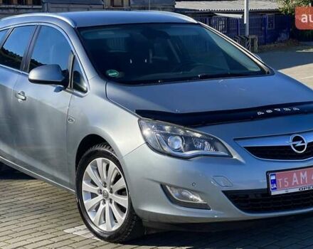 Серый Опель Астра, объемом двигателя 1.7 л и пробегом 259 тыс. км за 7700 $, фото 10 на Automoto.ua