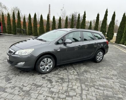 Сірий Опель Астра, об'ємом двигуна 1.7 л та пробігом 261 тис. км за 6300 $, фото 1 на Automoto.ua