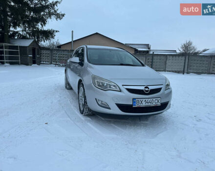 Сірий Опель Астра, об'ємом двигуна 1.7 л та пробігом 248 тис. км за 6700 $, фото 2 на Automoto.ua