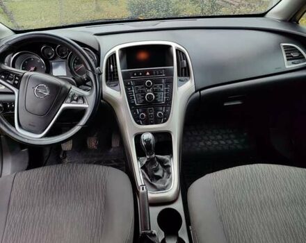 Сірий Опель Астра, об'ємом двигуна 1.7 л та пробігом 240 тис. км за 5700 $, фото 3 на Automoto.ua