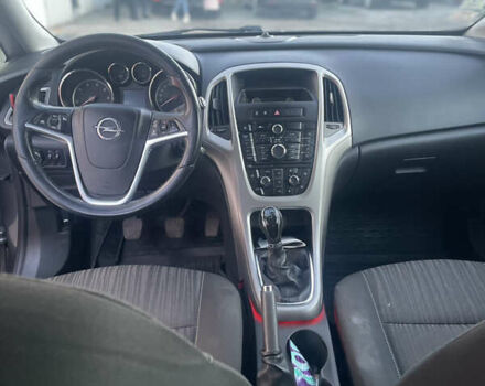 Серый Опель Астра, объемом двигателя 1.25 л и пробегом 229 тыс. км за 6500 $, фото 8 на Automoto.ua