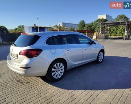 Серый Опель Астра, объемом двигателя 2 л и пробегом 273 тыс. км за 7500 $, фото 9 на Automoto.ua