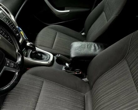 Серый Опель Астра, объемом двигателя 1.3 л и пробегом 370 тыс. км за 5900 $, фото 8 на Automoto.ua