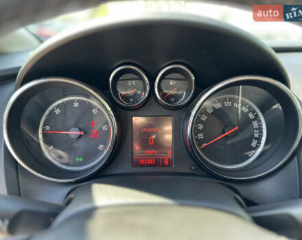 Серый Опель Астра, объемом двигателя 1.7 л и пробегом 183 тыс. км за 7950 $, фото 16 на Automoto.ua