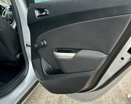 Серый Опель Астра, объемом двигателя 1.6 л и пробегом 148 тыс. км за 7800 $, фото 27 на Automoto.ua