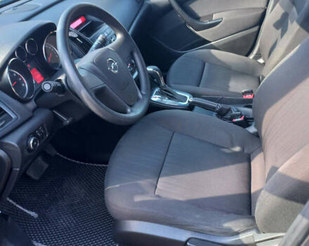 Серый Опель Астра, объемом двигателя 1.6 л и пробегом 140 тыс. км за 8400 $, фото 4 на Automoto.ua