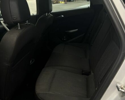 Серый Опель Астра, объемом двигателя 1.7 л и пробегом 70 тыс. км за 6000 $, фото 9 на Automoto.ua