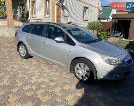 Сірий Опель Астра, об'ємом двигуна 1.25 л та пробігом 250 тис. км за 5800 $, фото 2 на Automoto.ua