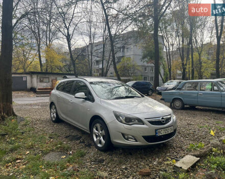 Серый Опель Астра, объемом двигателя 1.96 л и пробегом 243 тыс. км за 7900 $, фото 2 на Automoto.ua