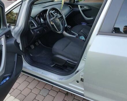 Серый Опель Астра, объемом двигателя 1.7 л и пробегом 309 тыс. км за 7000 $, фото 12 на Automoto.ua