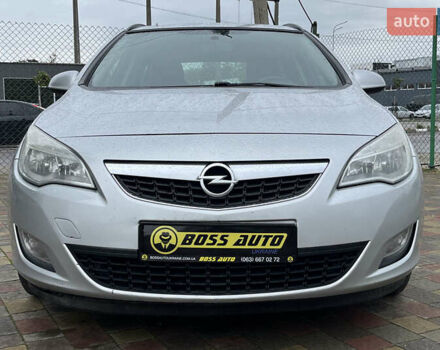 Серый Опель Астра, объемом двигателя 1.25 л и пробегом 238 тыс. км за 5499 $, фото 1 на Automoto.ua