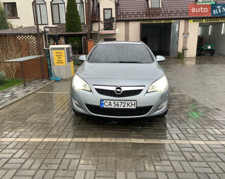 Серый Опель Астра, объемом двигателя 2 л и пробегом 377 тыс. км за 6500 $, фото 4 на Automoto.ua