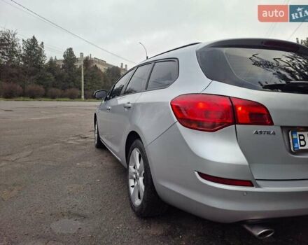 Сірий Опель Астра, об'ємом двигуна 1.4 л та пробігом 300 тис. км за 6400 $, фото 9 на Automoto.ua