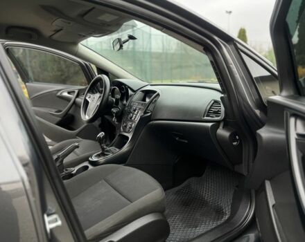 Серый Опель Астра, объемом двигателя 1.2 л и пробегом 264 тыс. км за 4750 $, фото 12 на Automoto.ua