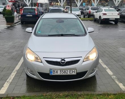 Сірий Опель Астра, об'ємом двигуна 1.7 л та пробігом 276 тис. км за 5500 $, фото 2 на Automoto.ua