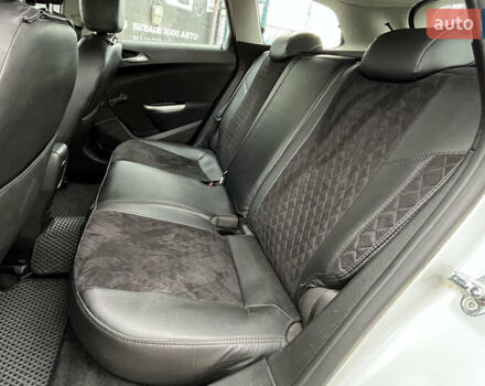 Серый Опель Астра, объемом двигателя 1.25 л и пробегом 238 тыс. км за 5499 $, фото 14 на Automoto.ua