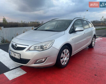 Серый Опель Астра, объемом двигателя 1.3 л и пробегом 255 тыс. км за 5700 $, фото 2 на Automoto.ua