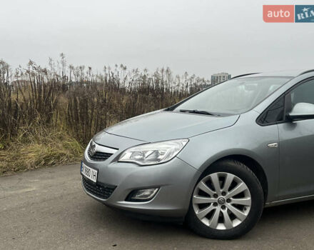 Сірий Опель Астра, об'ємом двигуна 1.96 л та пробігом 260 тис. км за 4950 $, фото 3 на Automoto.ua