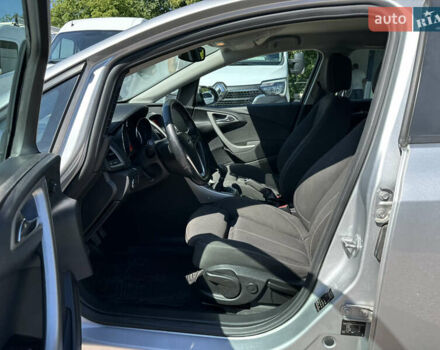 Серый Опель Астра, объемом двигателя 1.7 л и пробегом 183 тыс. км за 7950 $, фото 13 на Automoto.ua