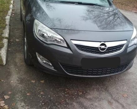Серый Опель Астра, объемом двигателя 1.7 л и пробегом 204 тыс. км за 7600 $, фото 2 на Automoto.ua