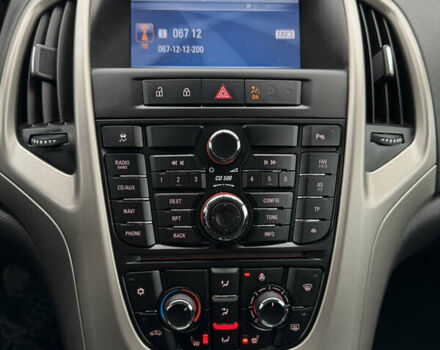 Серый Опель Астра, объемом двигателя 1.6 л и пробегом 142 тыс. км за 8000 $, фото 53 на Automoto.ua