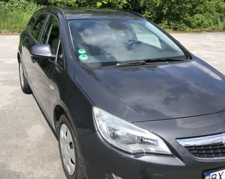 Сірий Опель Астра, об'ємом двигуна 1.69 л та пробігом 200 тис. км за 6900 $, фото 1 на Automoto.ua