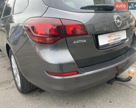 Сірий Опель Астра, об'ємом двигуна 1.7 л та пробігом 204 тис. км за 8700 $, фото 11 на Automoto.ua