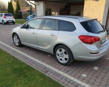 Серый Опель Астра, объемом двигателя 1.7 л и пробегом 309 тыс. км за 7000 $, фото 7 на Automoto.ua