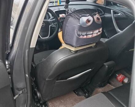 Серый Опель Астра, объемом двигателя 1.7 л и пробегом 236 тыс. км за 7200 $, фото 3 на Automoto.ua