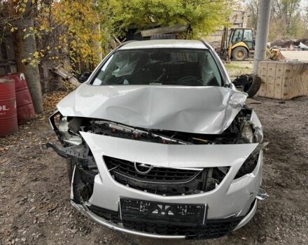 Серый Опель Астра, объемом двигателя 1.7 л и пробегом 230 тыс. км за 1999 $, фото 1 на Automoto.ua