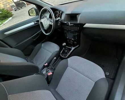 Опель Астра 2011 в Луцке на Automoto.ua Серый Опель Астра, объемом двигателя 1.6 л и пробегом 172 тыс. км за 5900 $, фото 23 на Automoto.ua