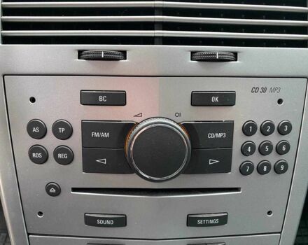 Серый Опель Астра, объемом двигателя 1.6 л и пробегом 192 тыс. км за 6290 $, фото 17 на Automoto.ua