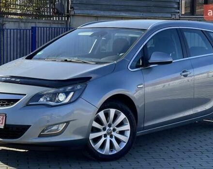 Серый Опель Астра, объемом двигателя 1.7 л и пробегом 259 тыс. км за 7700 $, фото 3 на Automoto.ua