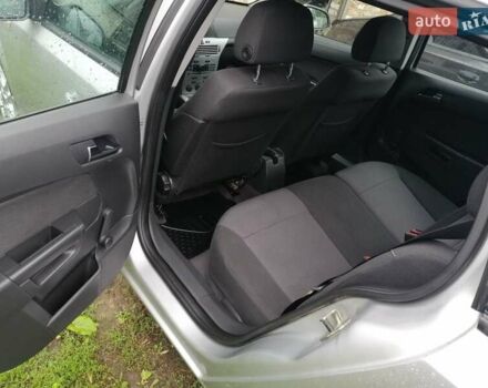 Опель Астра 2011 в Бердичеве на Automoto.ua Серый Опель Астра, объемом двигателя 1.6 л и пробегом 192 тыс. км за 6350 $, фото 12 на Automoto.ua